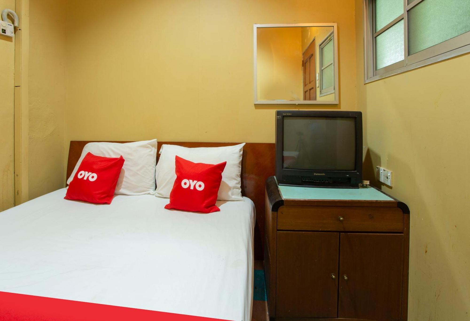 SPOT ON 90137 Casavilla Hotel Pudu Kuala Lumpur Exterior foto